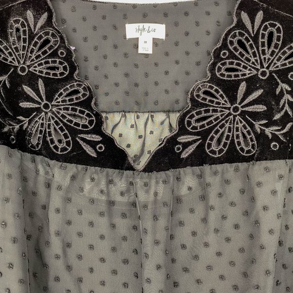 Style & Co Womens Plus 0X Black Floral Swiss Dot Eyelet V-Neck 3/4 Sleeve Top - Picture 3 of 7